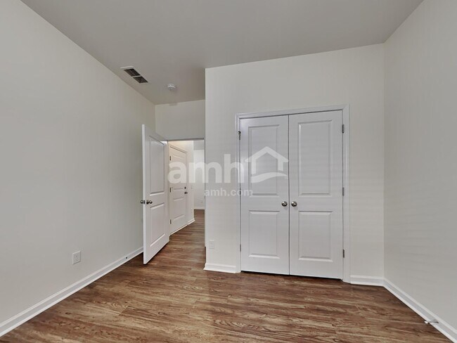 Building Photo - 200 Orion Way