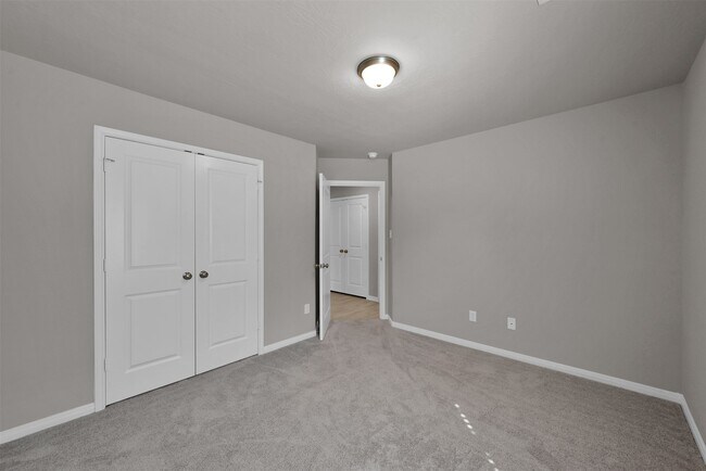 Building Photo - 14367 N Summerchase Cir