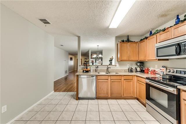 Building Photo - 4017 Thoroughbred Trail