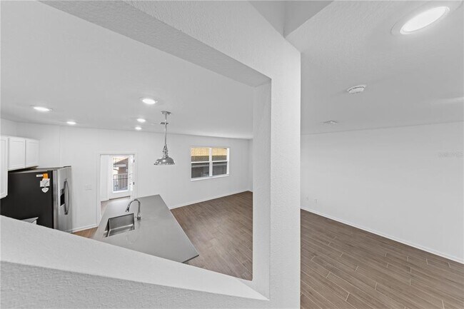 Building Photo - 15633 Water Spring Blvd