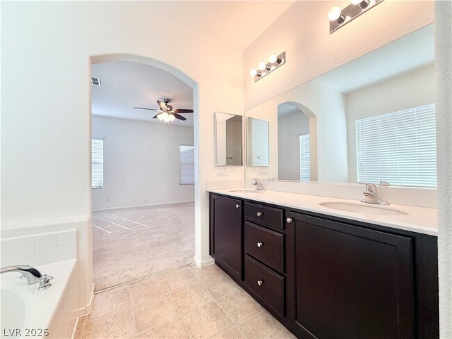 Building Photo - 8435 Spirit Vale Ave