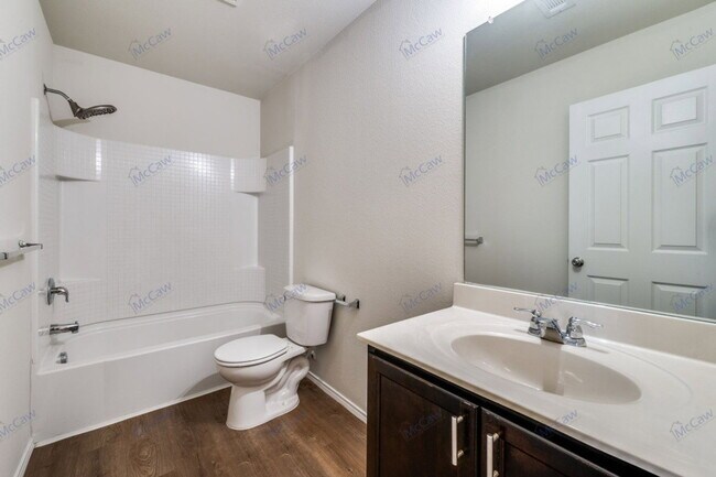 Building Photo - 1516 Abby Creek Dr