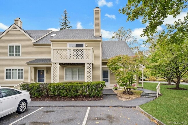 Building Photo - 2102 Martingale Dr