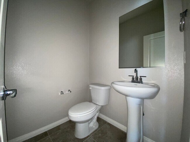 Building Photo - Home for Rent