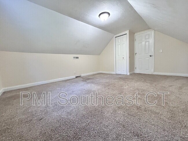 Building Photo - 39 Virginia Rd