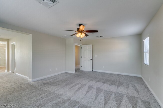 Building Photo - 2884 Green Falls Ave