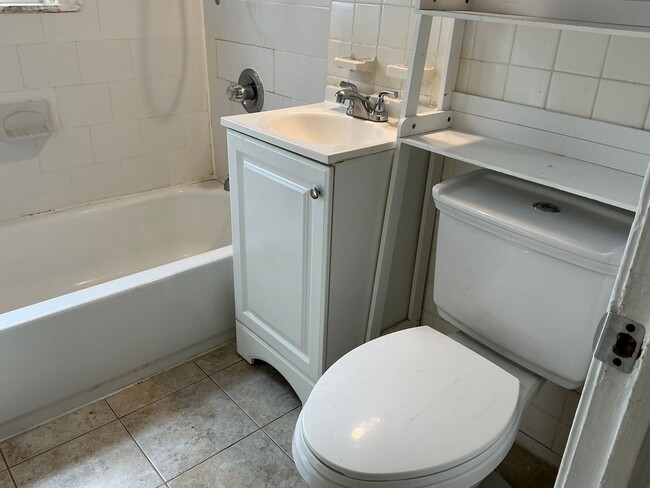 Building Photo - 768 Audrey Dr