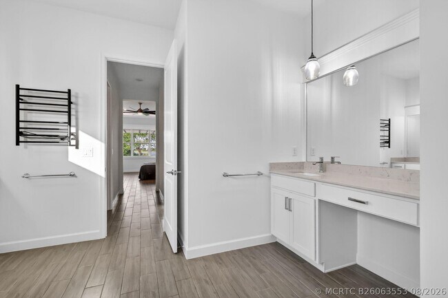 Building Photo - 799 Hookline Cir