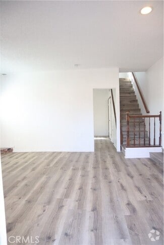 Building Photo - 11728 Massinger St