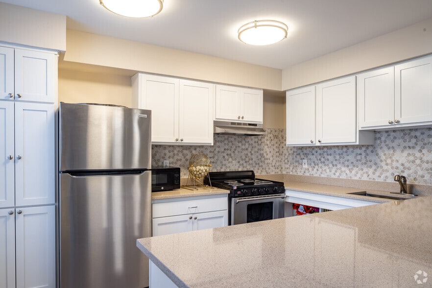 Freedom Square Senior Apartments 3484834856 Freedom Rd Farmington MI