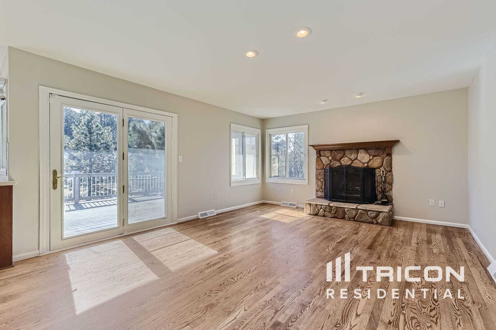 Building Photo - 9734 E Villasur Ct
