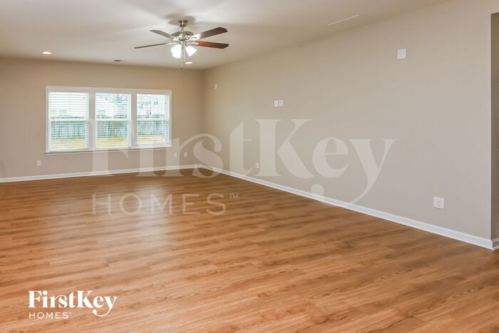 Building Photo - 4312 Staffordshire Ln