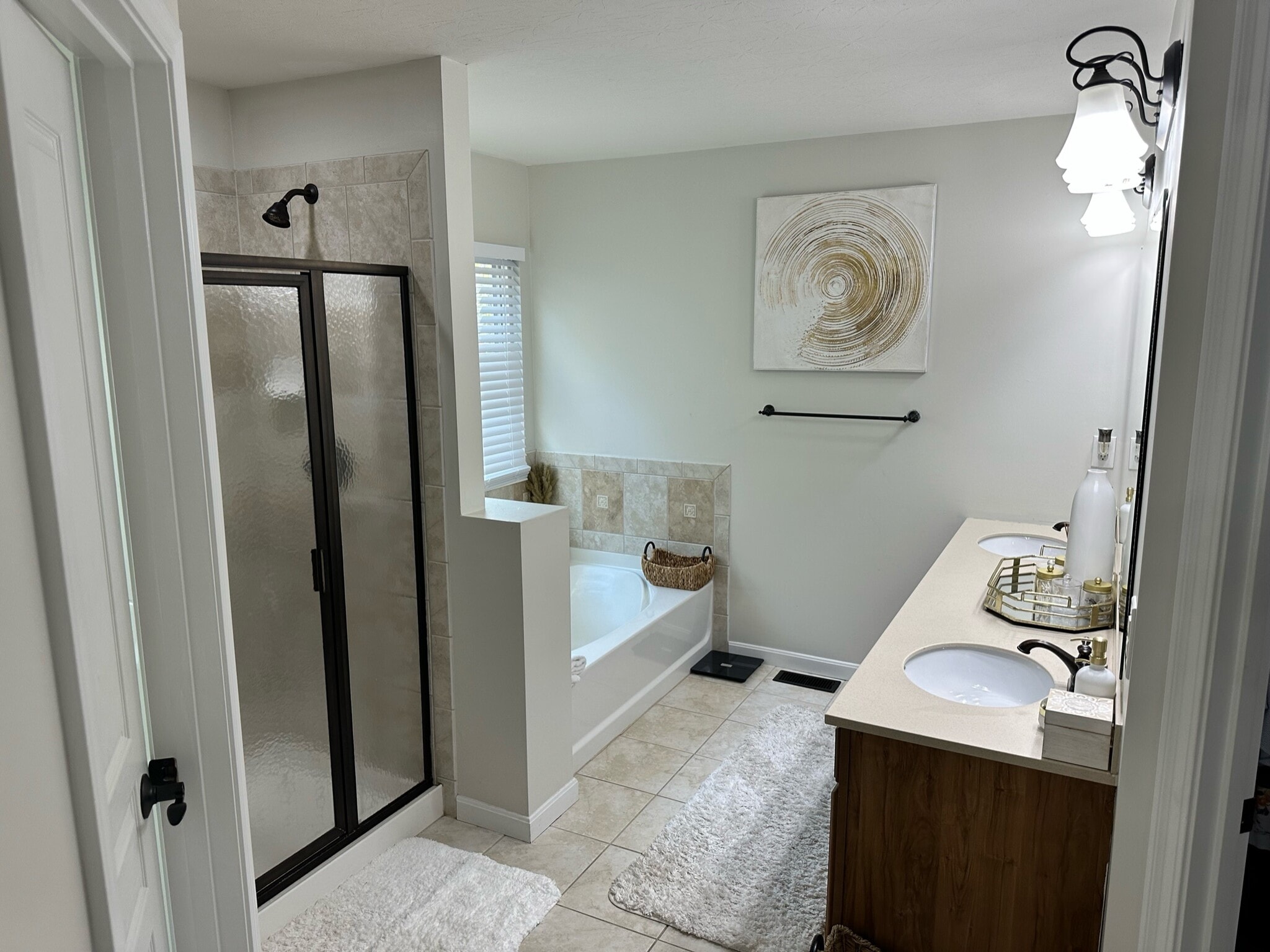 Master Bath - 218 Grant Park Dr