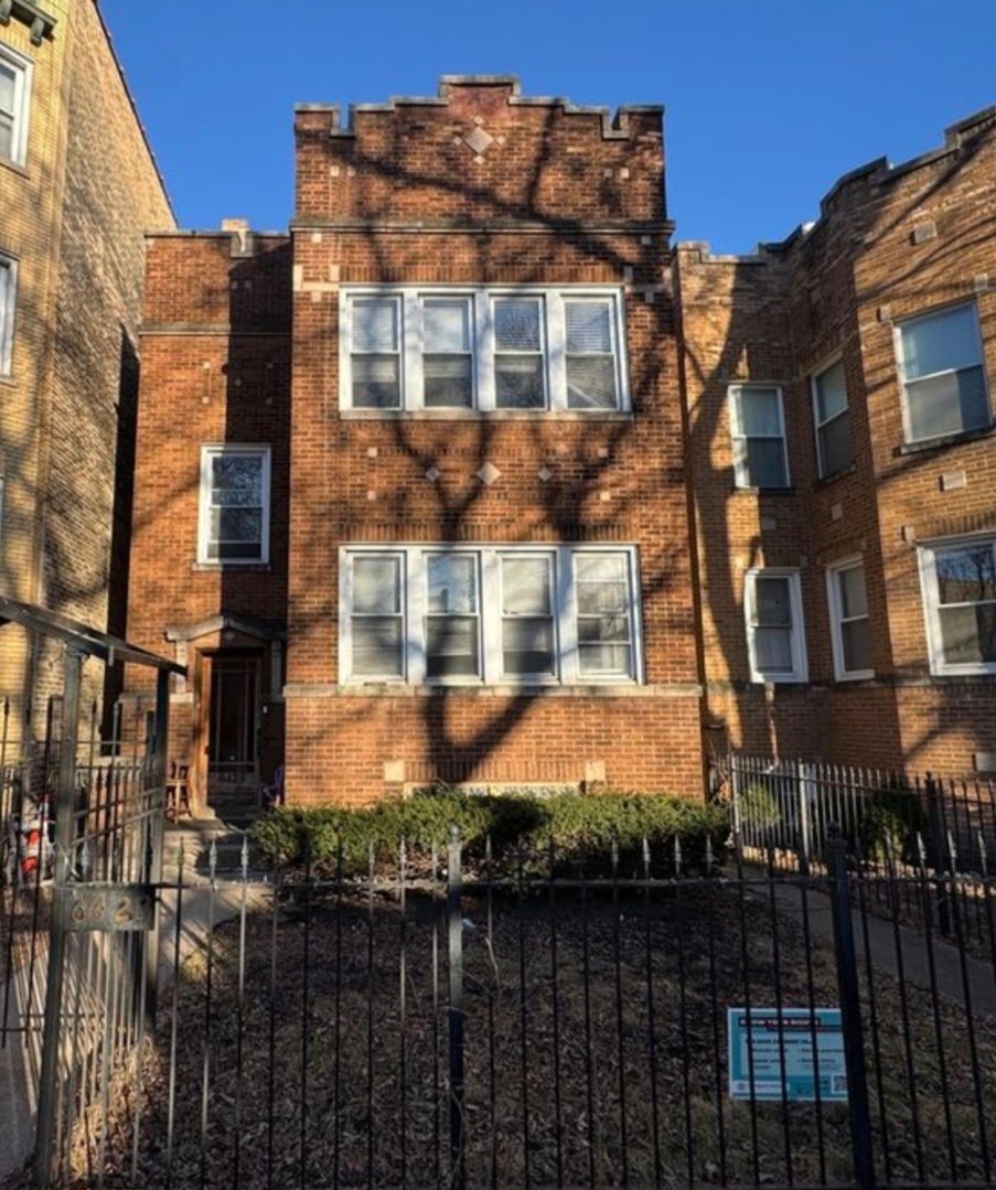 Building Photo - 6423 N Leavitt St
