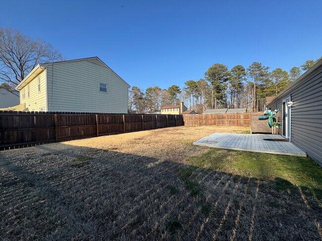 Building Photo - 261 Windsor Castle Dr