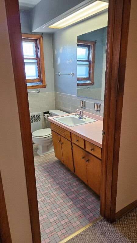 Building Photo - 7400-7410 W Diversey Ave