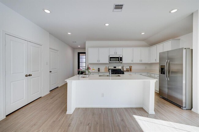 Building Photo - 10935 Water Hyssop Ln
