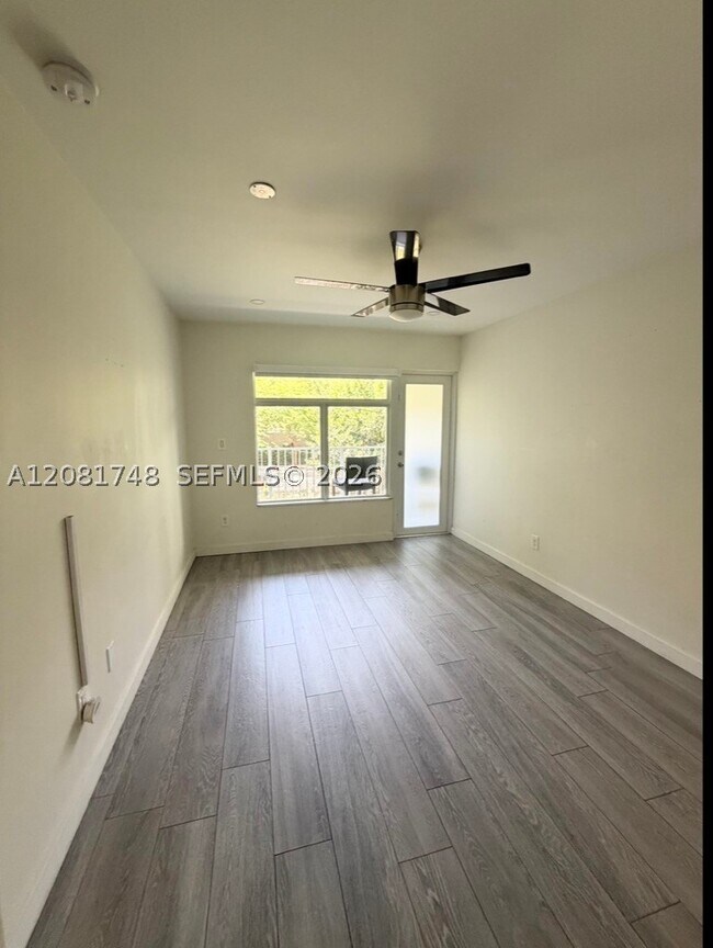 Building Photo - 208 Meridian Ave