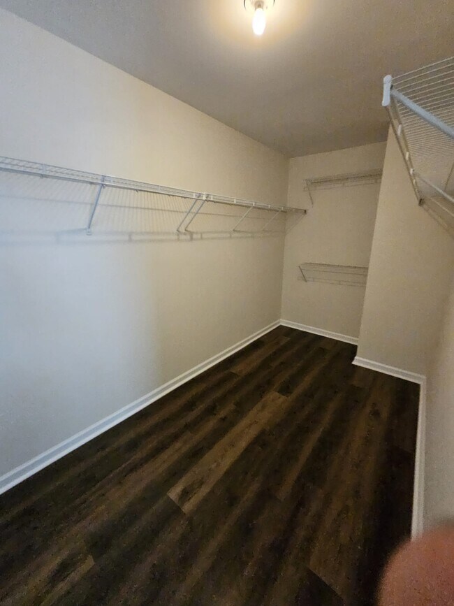 Building Photo - 110 Fargale Ln