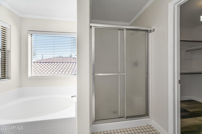 Building Photo - 4046 S Tatum Ln