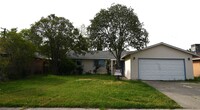 Building Photo - Beautiful home located in Sacramento!