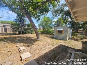 Building Photo - 311 Eland Dr