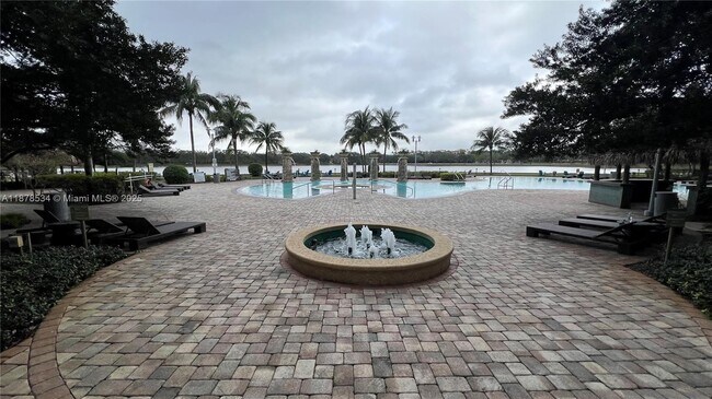 Building Photo - 2641 N Flamingo Rd