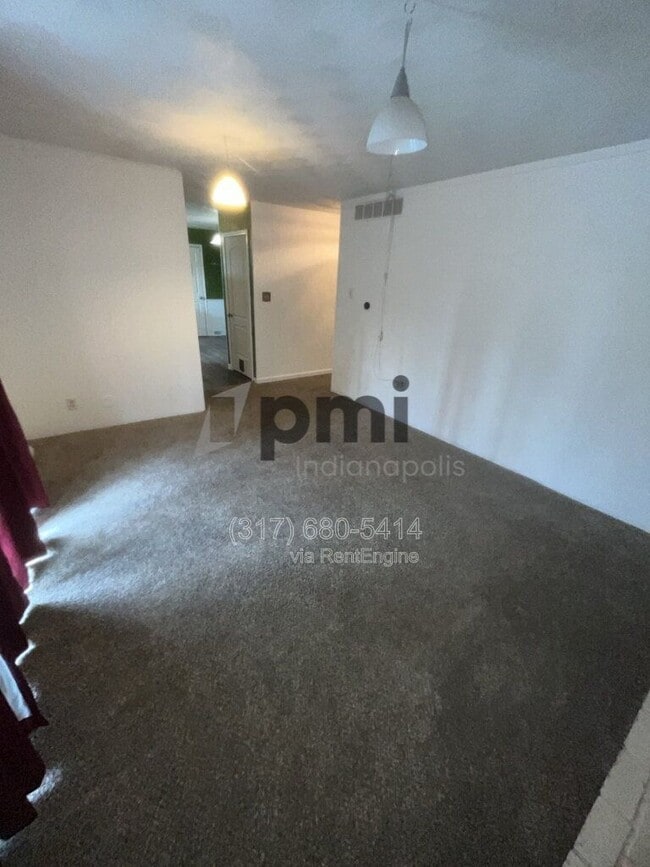 Building Photo - 635 Phaeton Pl