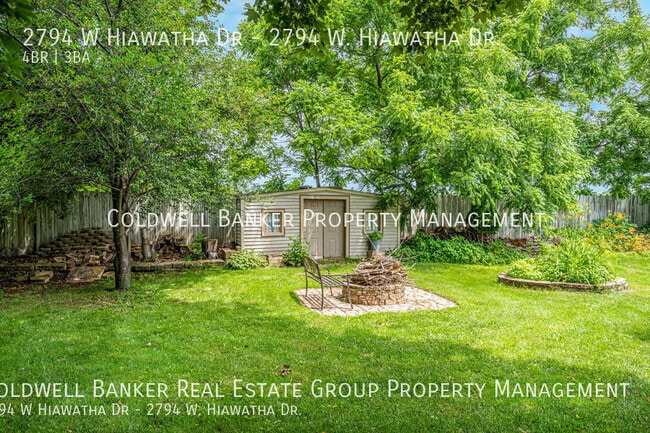 Building Photo - 2794 W Hiawatha Dr
