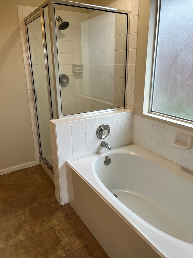 Building Photo - 3606 Starbridge Pointe Ln