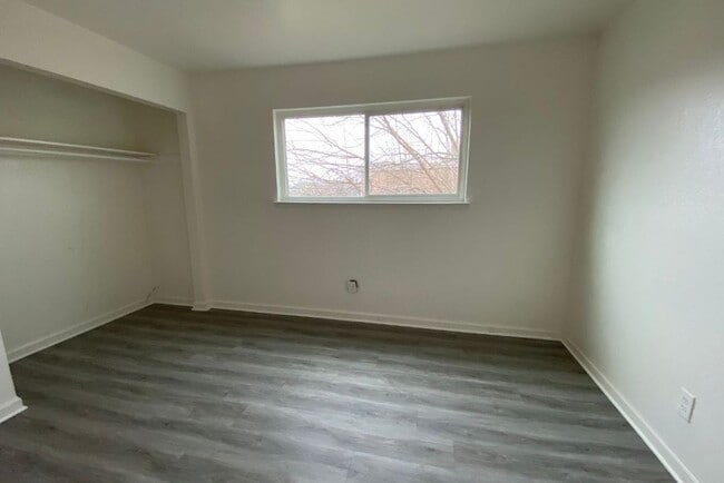 Building Photo - 5644 Odea Dr