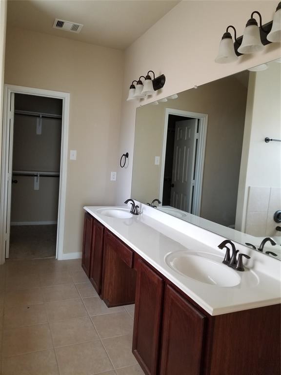 Building Photo - 23531 Virginia Pine Dr