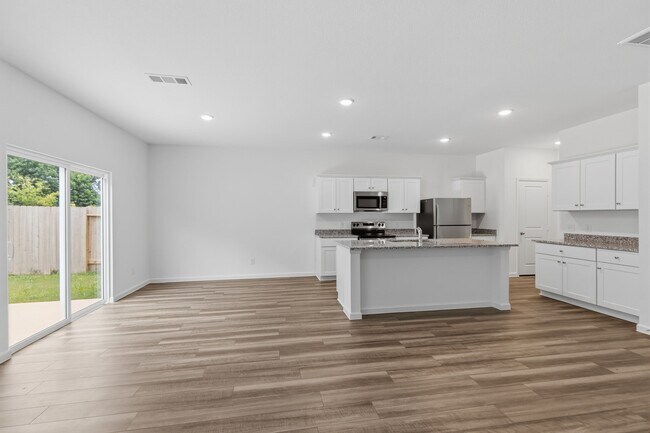 Building Photo - 15052 Ronan Dr