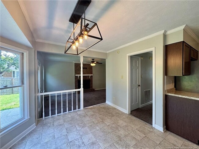 Building Photo - 2010 Windlock Dr