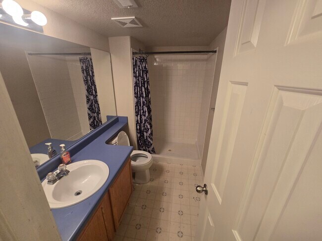 Building Photo - 964 Red Brooke Dr