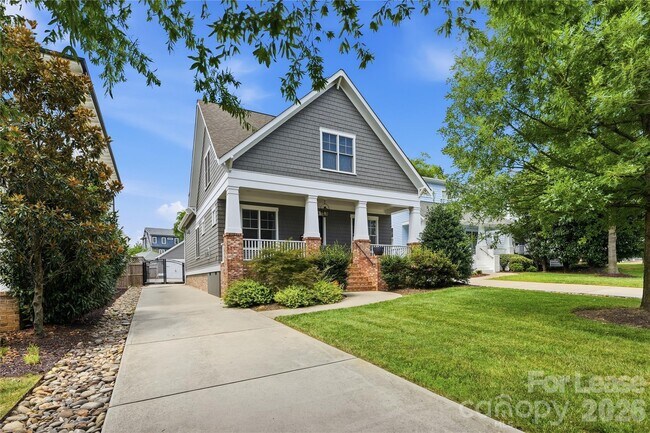 Building Photo - 404 Iverson Way