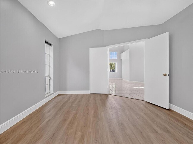 Building Photo - 1520 Seabay Rd