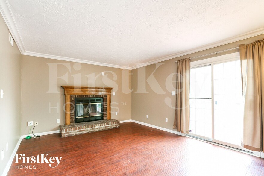 Building Photo - 5970 Polonius Dr