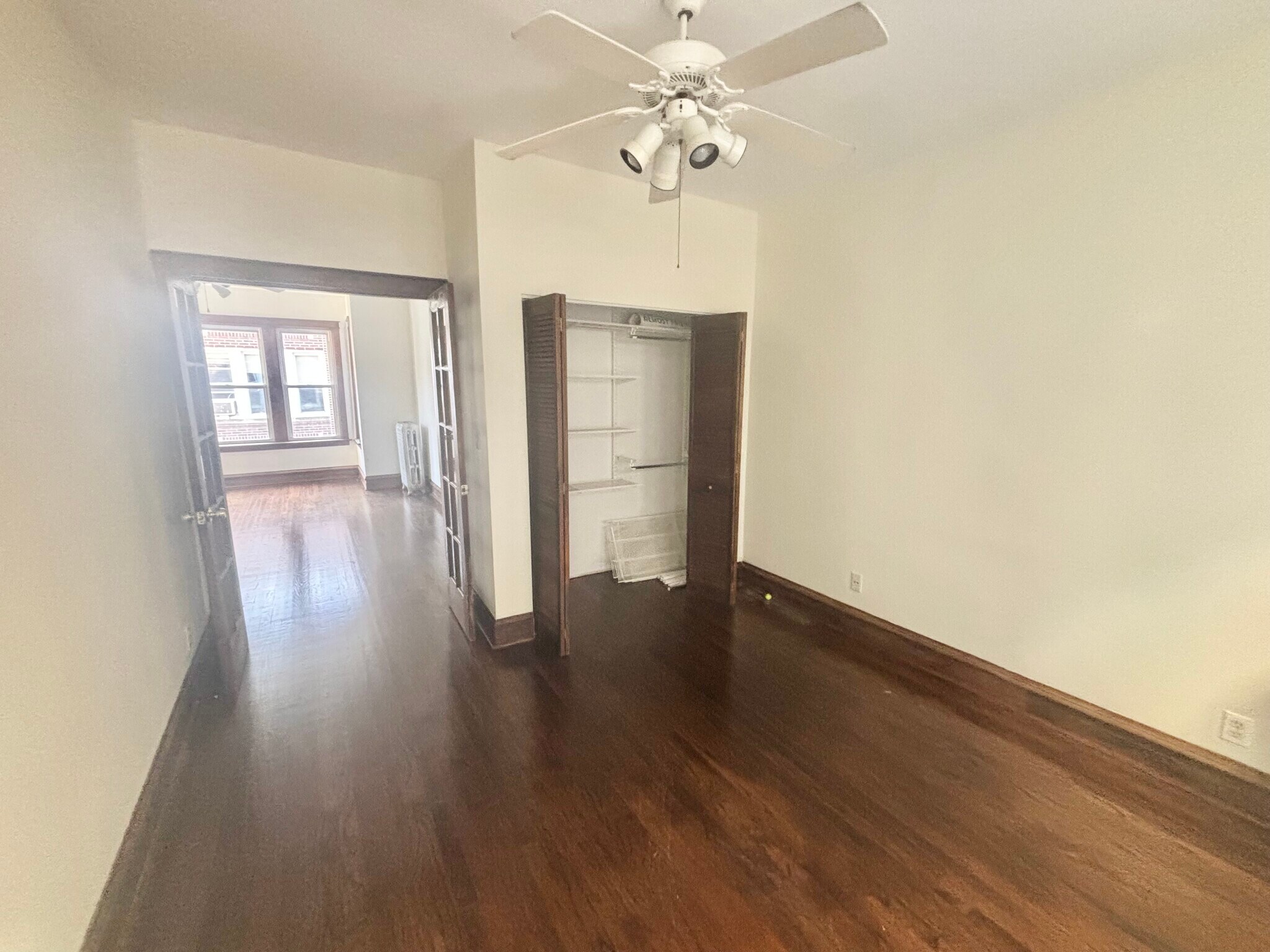 Building Photo - 4866 N Ashland Ave