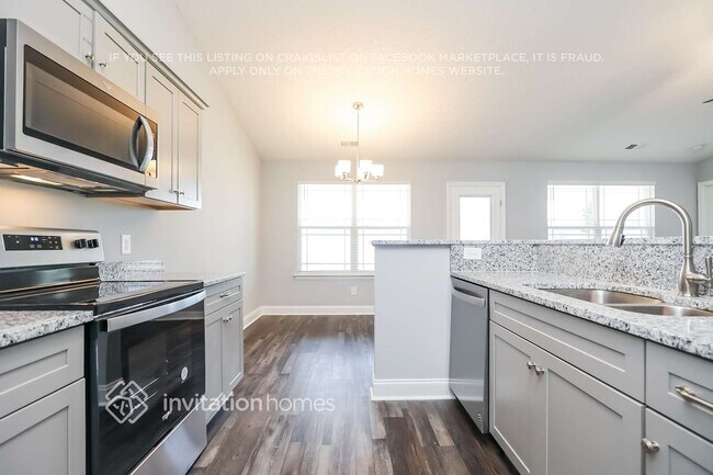 Building Photo - 354 Green Hills Dr