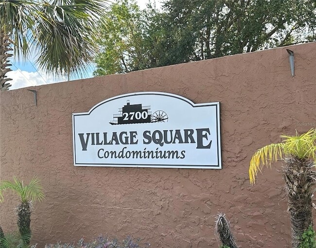 Building Photo - 6060 Village Cir