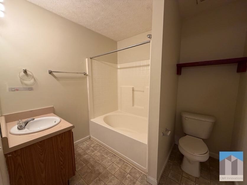 Building Photo - 5196 Tew Ln SW