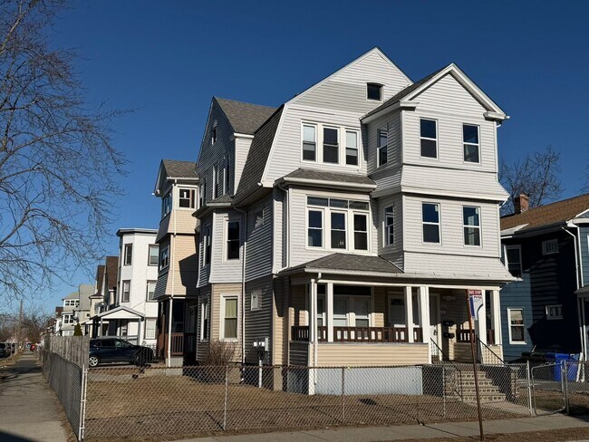 Building Photo - 242-244-244 Orange St