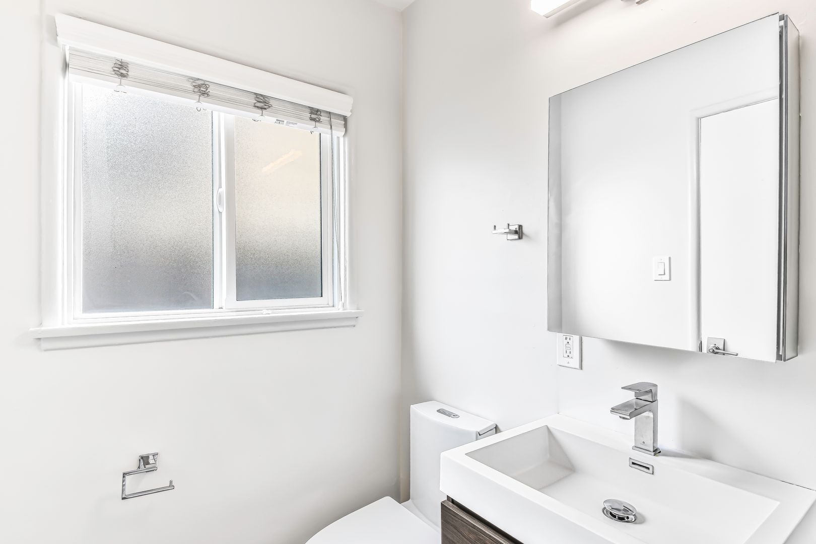 Building Photo - 4308 E 4th St