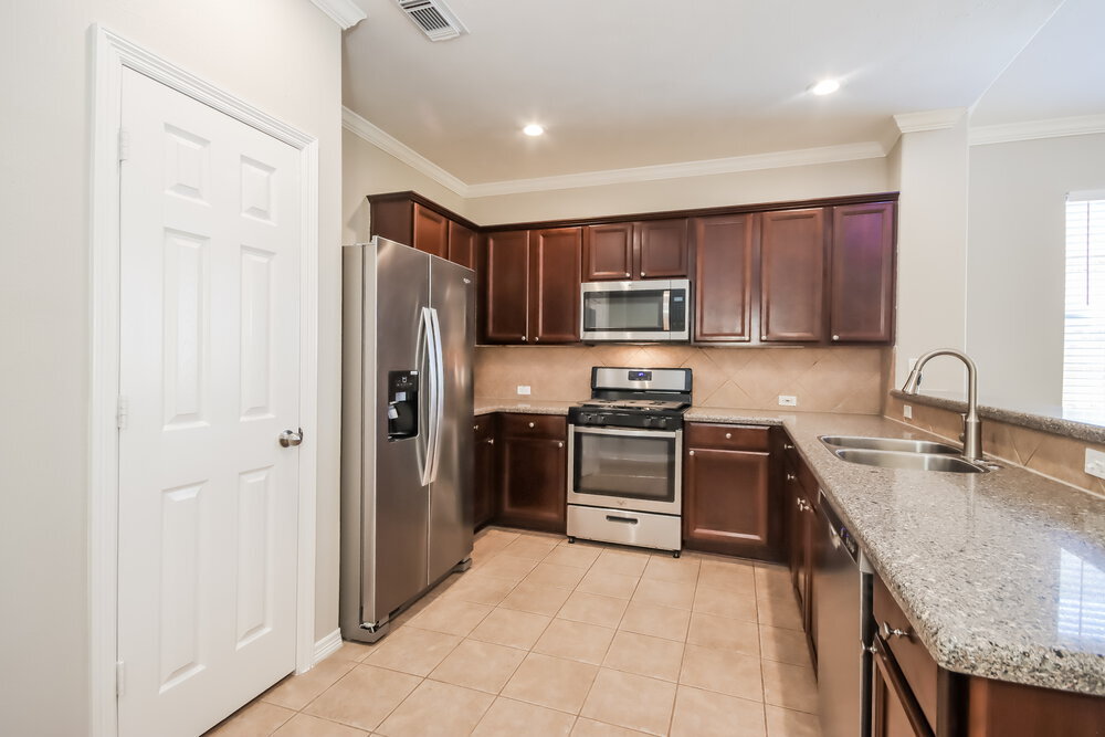 Building Photo - 20175 Royal Orchard Dr