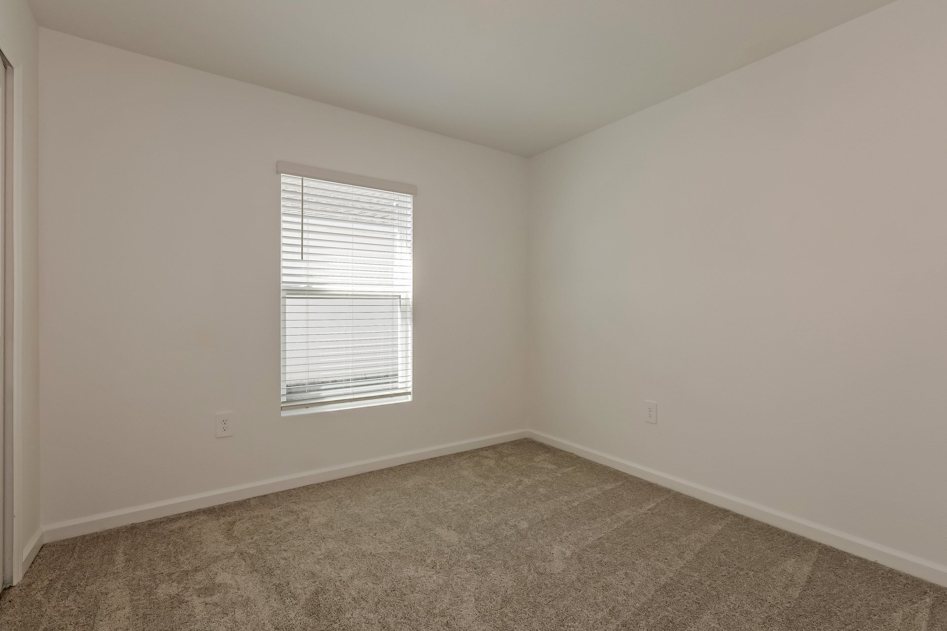 Building Photo - 2778 Pioneer Trl