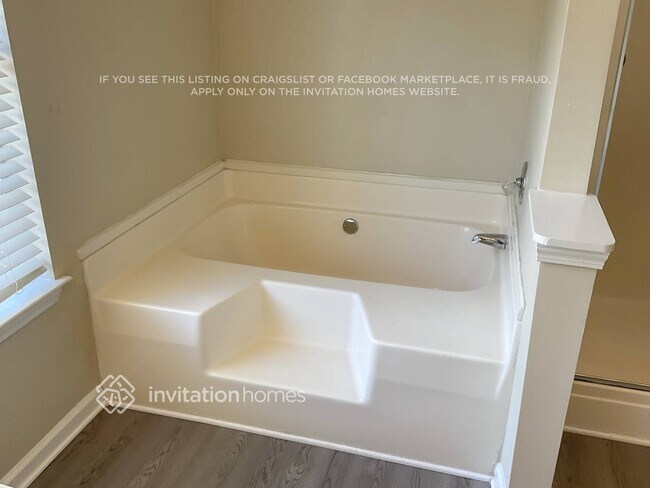 Building Photo - 1324 Wilkes Crest Ct