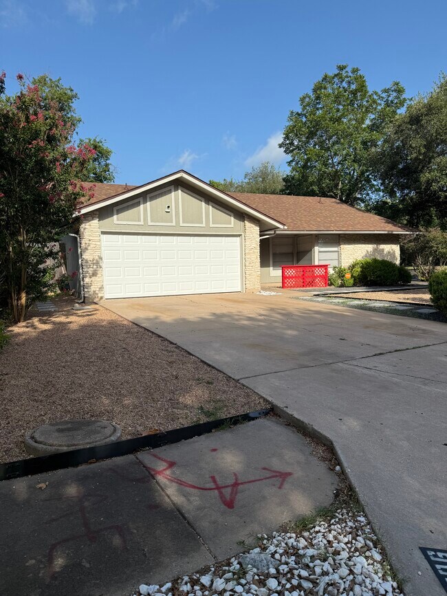 Building Photo - 12306 Hickorystick Cove