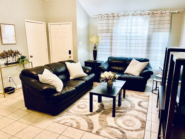 Building Photo - 118 Willoughby Ct