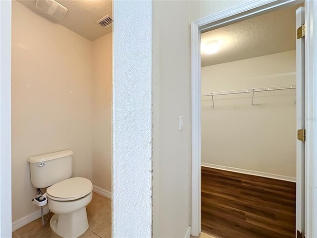 Building Photo - 1045 Willow Branch Dr